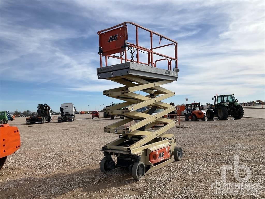 JLG 3246ES Plataformas con brazo de elevación manual