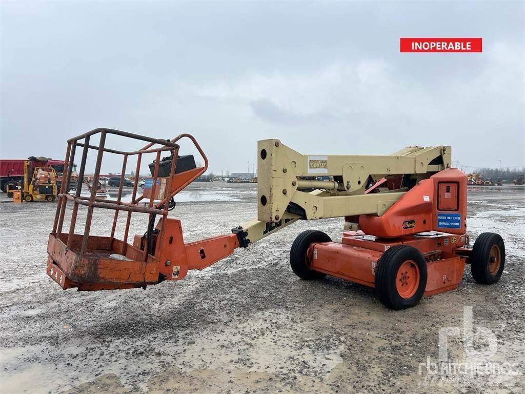 JLG 45E Plataformas con brazo de elevación manual