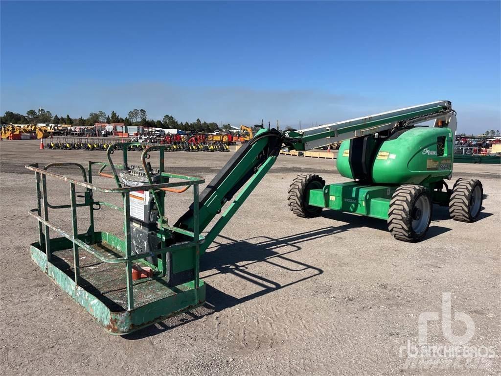 JLG 600AJ Plataformas con brazo de elevación manual