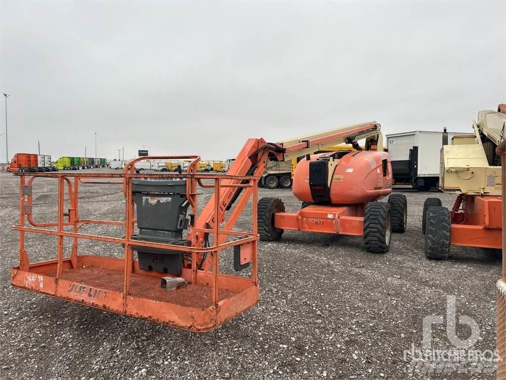 JLG 600AJ Plataformas con brazo de elevación manual