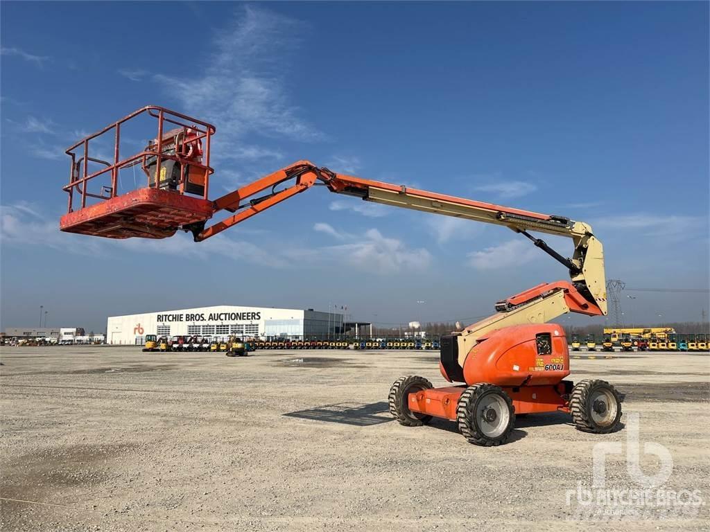 JLG 600AJ Plataformas con brazo de elevación manual