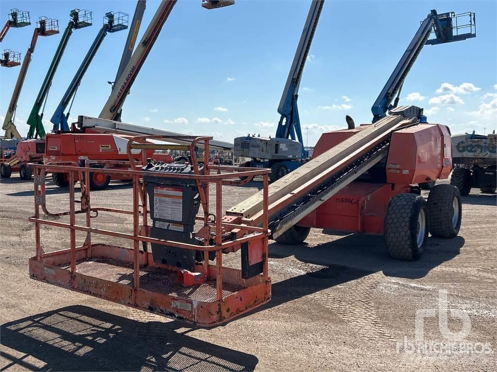 JLG 600S Plataformas con brazo de elevación manual