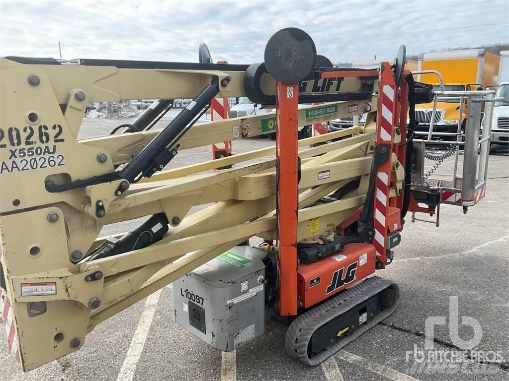 JLG X550AJ Plataformas con brazo de elevación manual