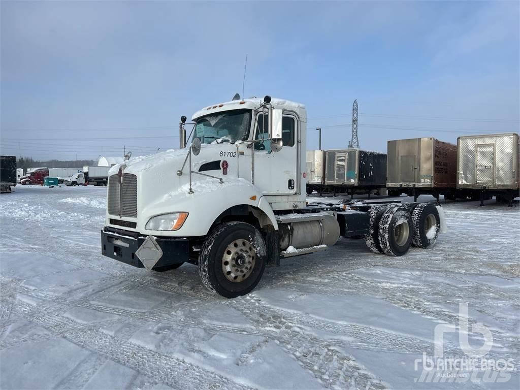 Kenworth T440 Camiones tractor