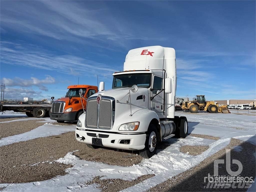 Kenworth T660 Camiones tractor