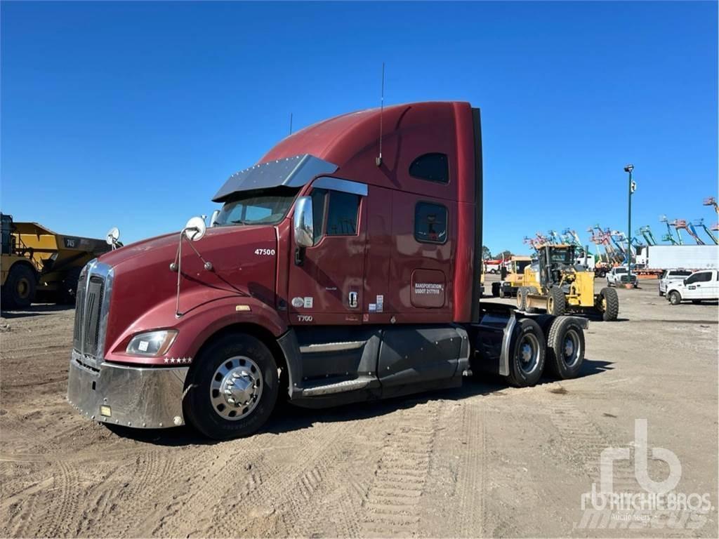 Kenworth T700 Camiones tractor