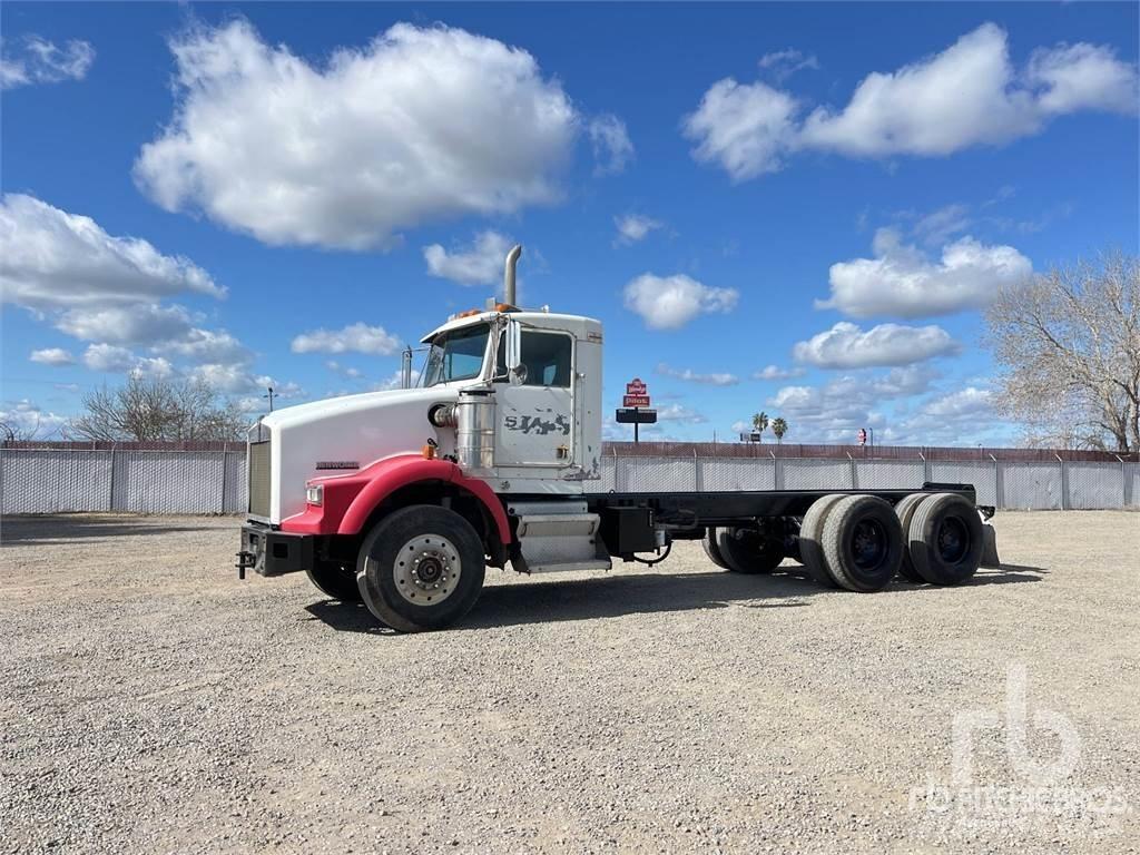 Kenworth T800 Camiones con chasís y cabina