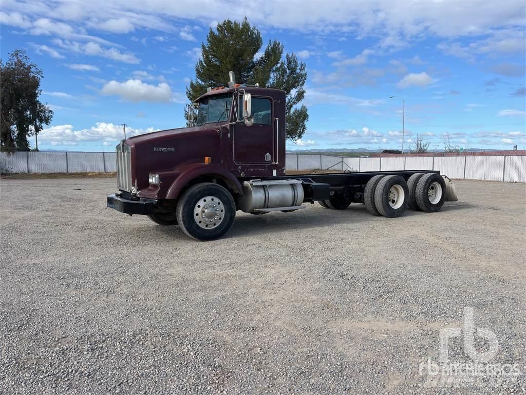 Kenworth T800 Camiones con chasís y cabina