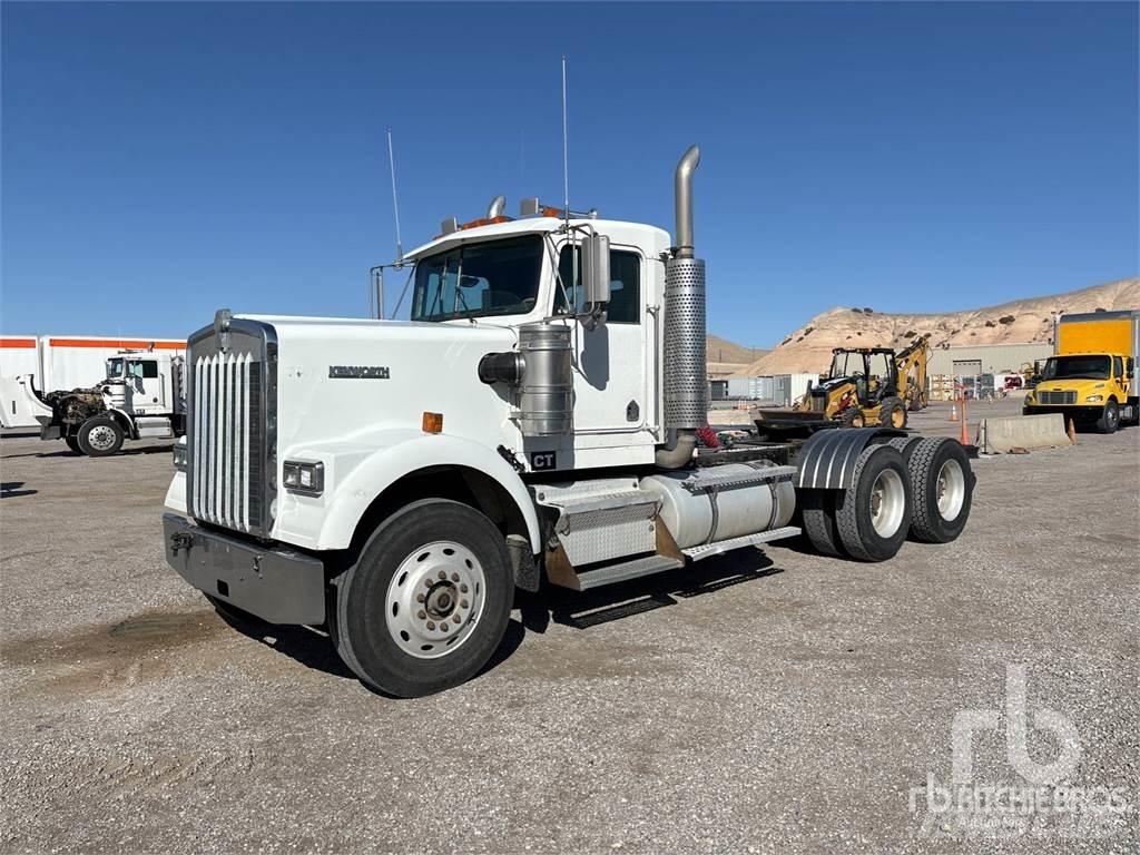 Kenworth W900B Camiones tractor