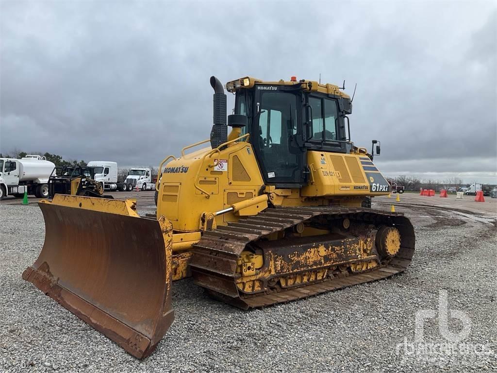 Komatsu D61PXI Buldozer sobre oruga