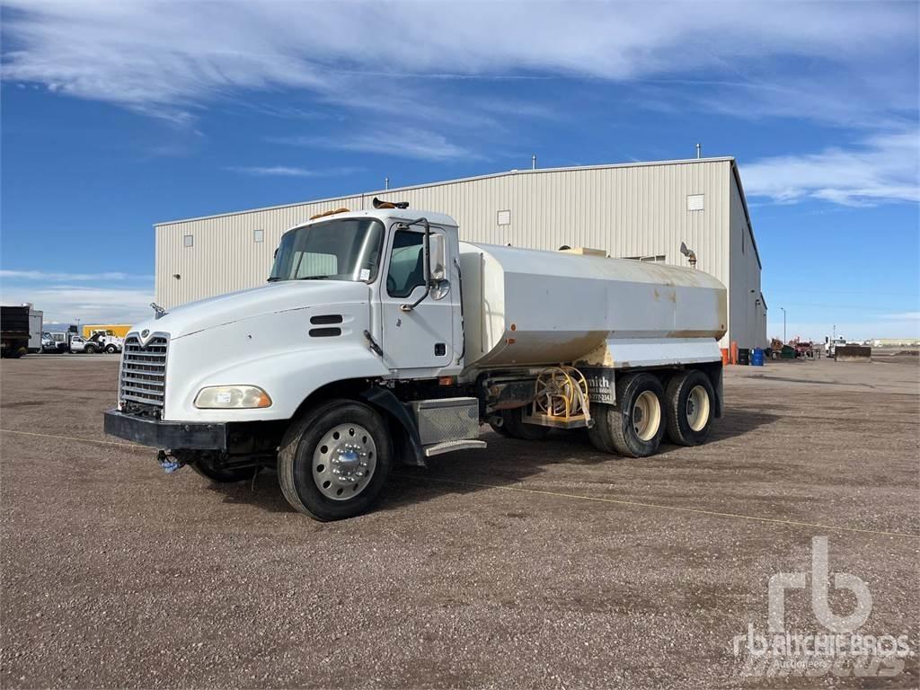 Mack 6x4 Camiones cisterna