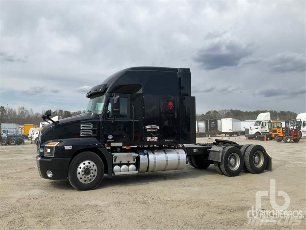 Mack ANTHEM Camiones tractor