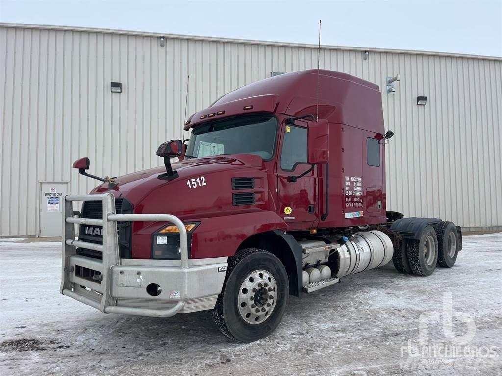 Mack ANTHEM Camiones tractor