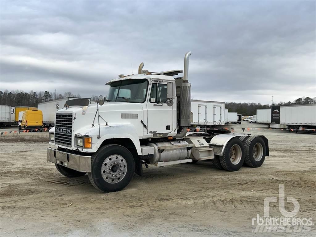 Mack CH613 Camiones tractor