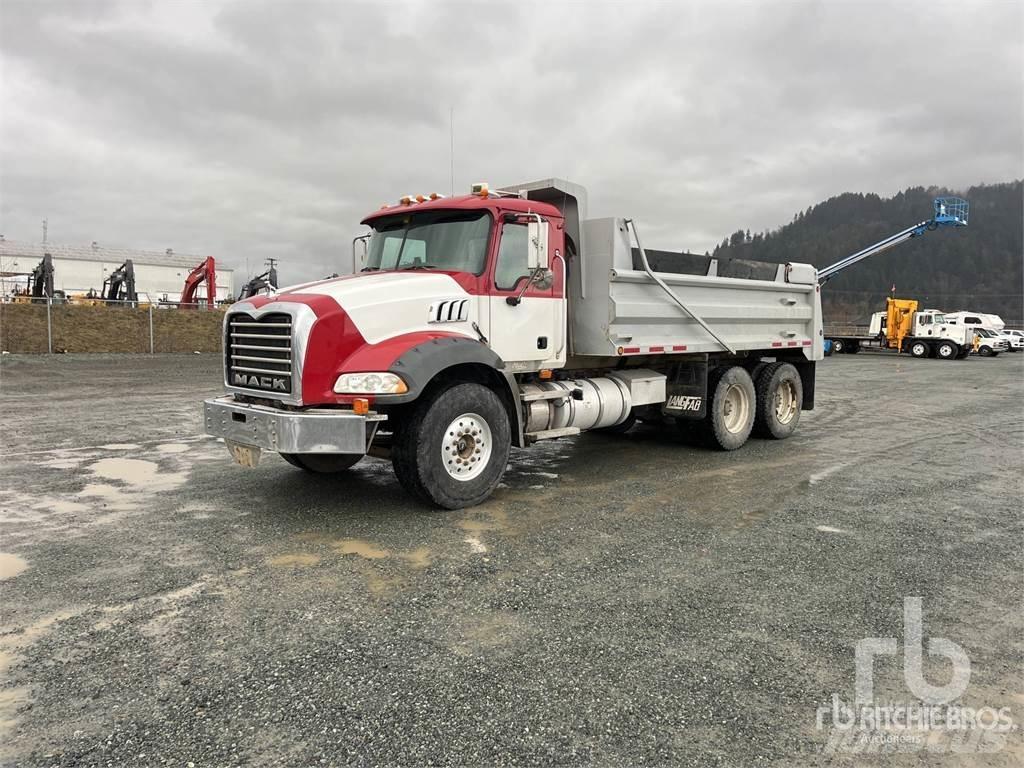 Mack CTP713B Bañeras basculantes usadas