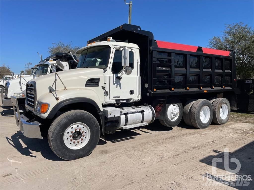 Mack CV713 Bañeras basculantes usadas