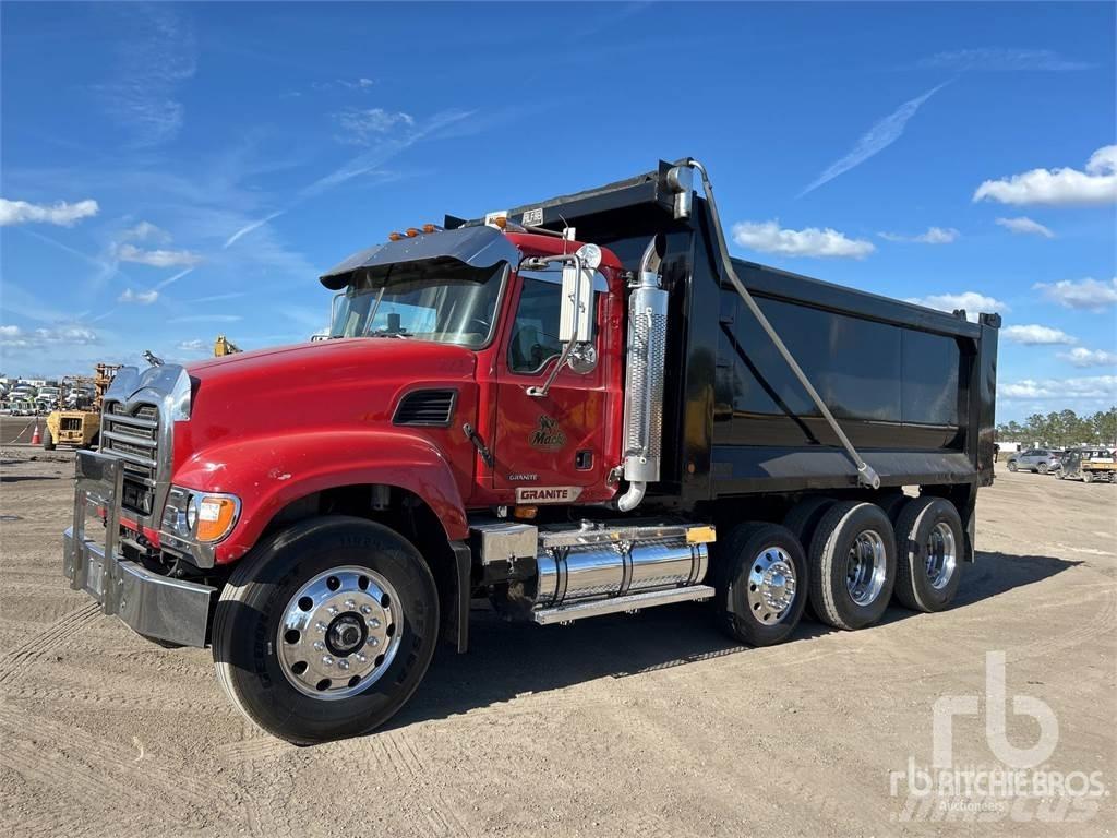 Mack CV713 Bañeras basculantes usadas