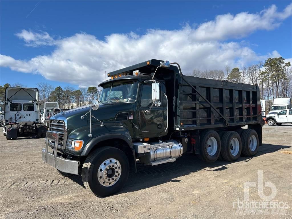 Mack CV713 Bañeras basculantes usadas