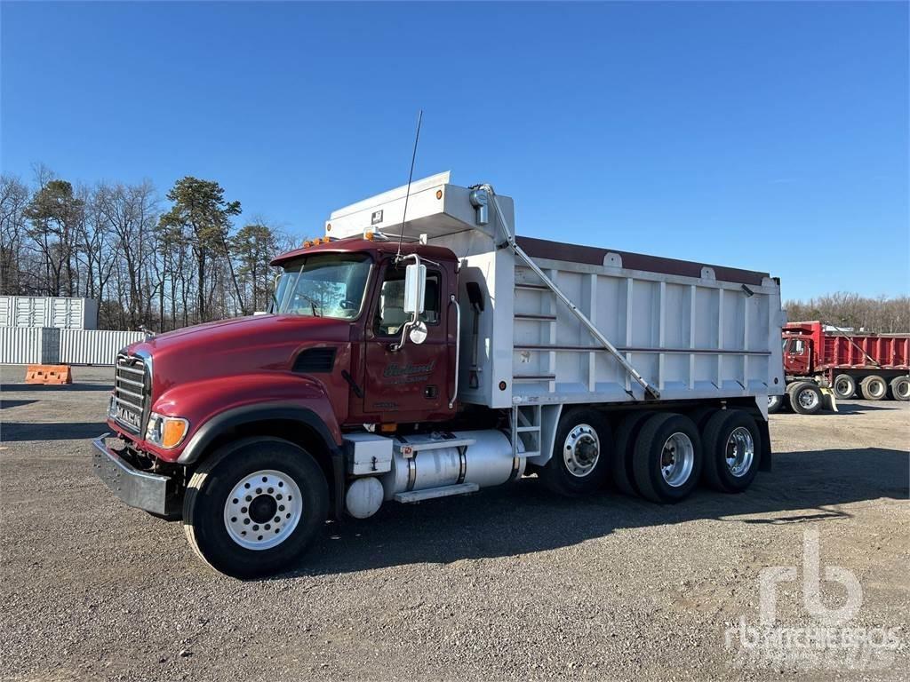 Mack CV713 Bañeras basculantes usadas