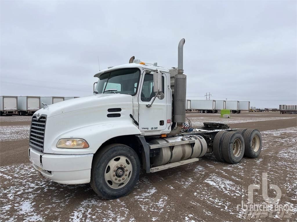 Mack CX613 Camiones tractor