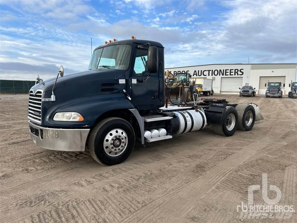 Mack CXU613 Camiones tractor