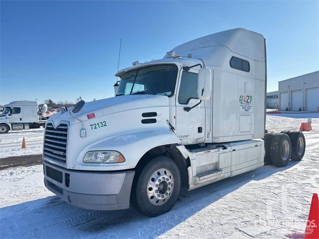 Mack CXU613 Camiones tractor