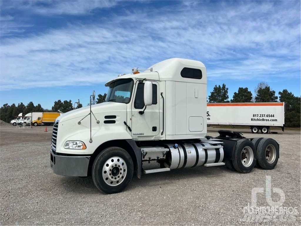 Mack CXU613 Camiones tractor