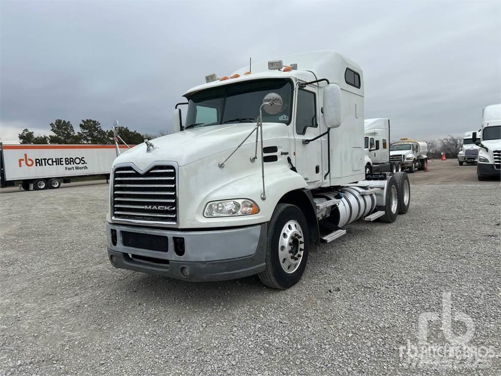 Mack CXU613 Camiones tractor