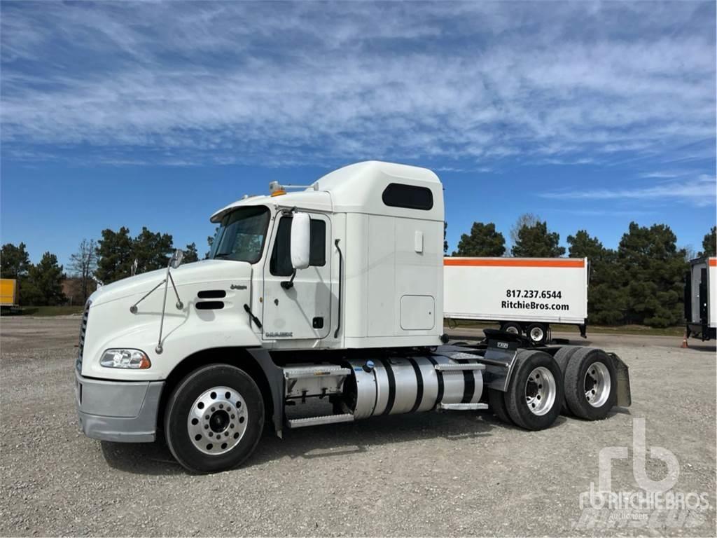 Mack CXU613 Camiones tractor