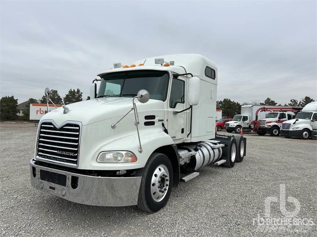 Mack CXU613 Camiones tractor