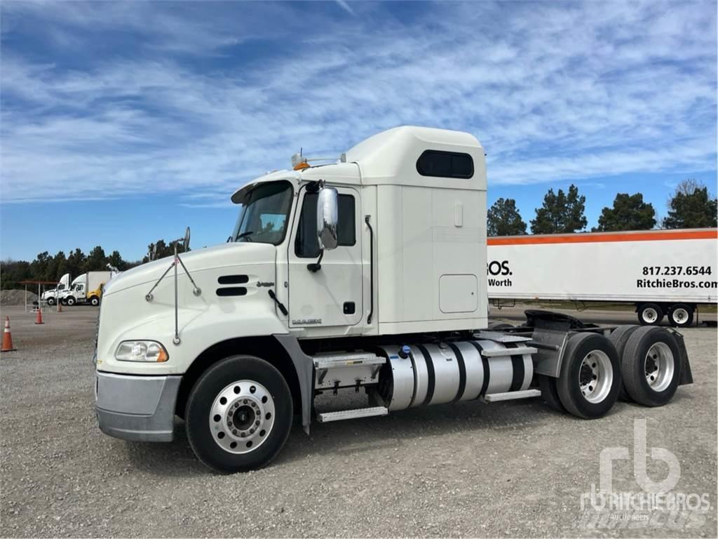 Mack CXU613 Camiones tractor