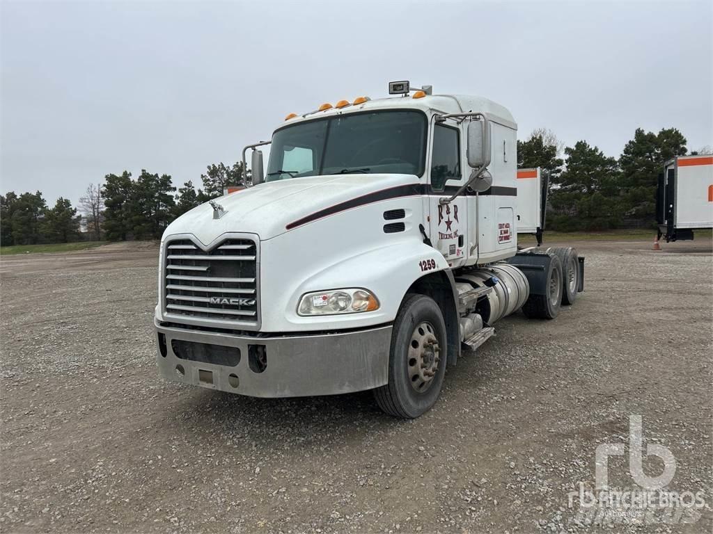 Mack CXU613 Camiones tractor