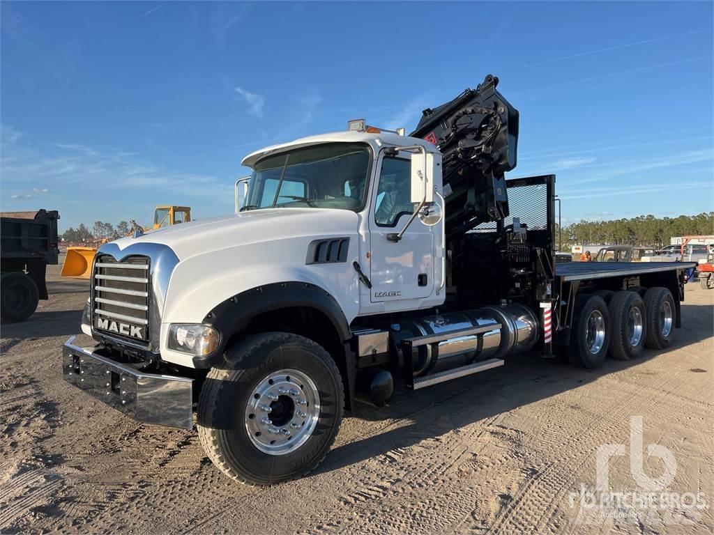 Mack GU713 Camiones grúa