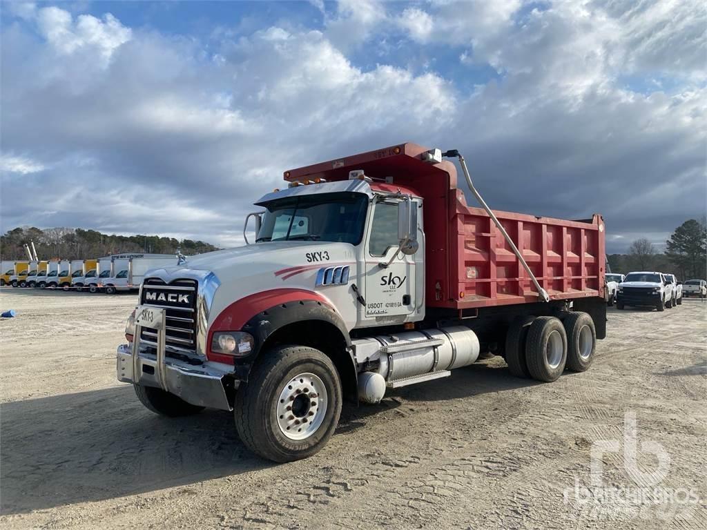 Mack GU713 Bañeras basculantes usadas