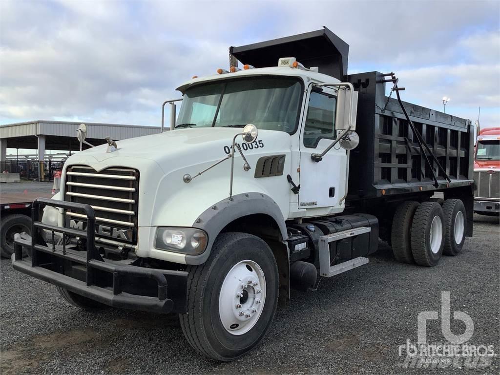 Mack GU713 Bañeras basculantes usadas