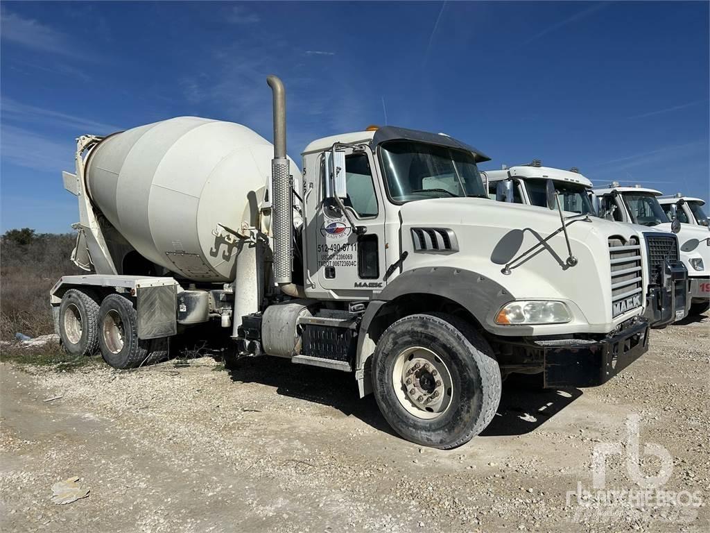 Mack GU813 Camiones de concreto