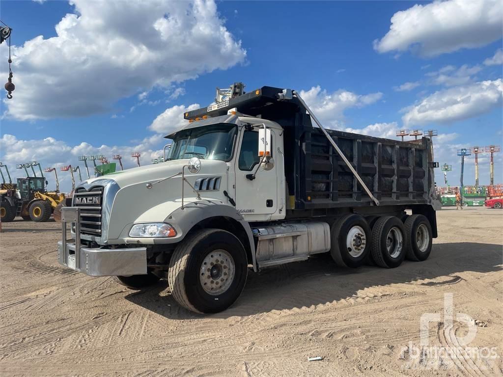 Mack GU813 Bañeras basculantes usadas