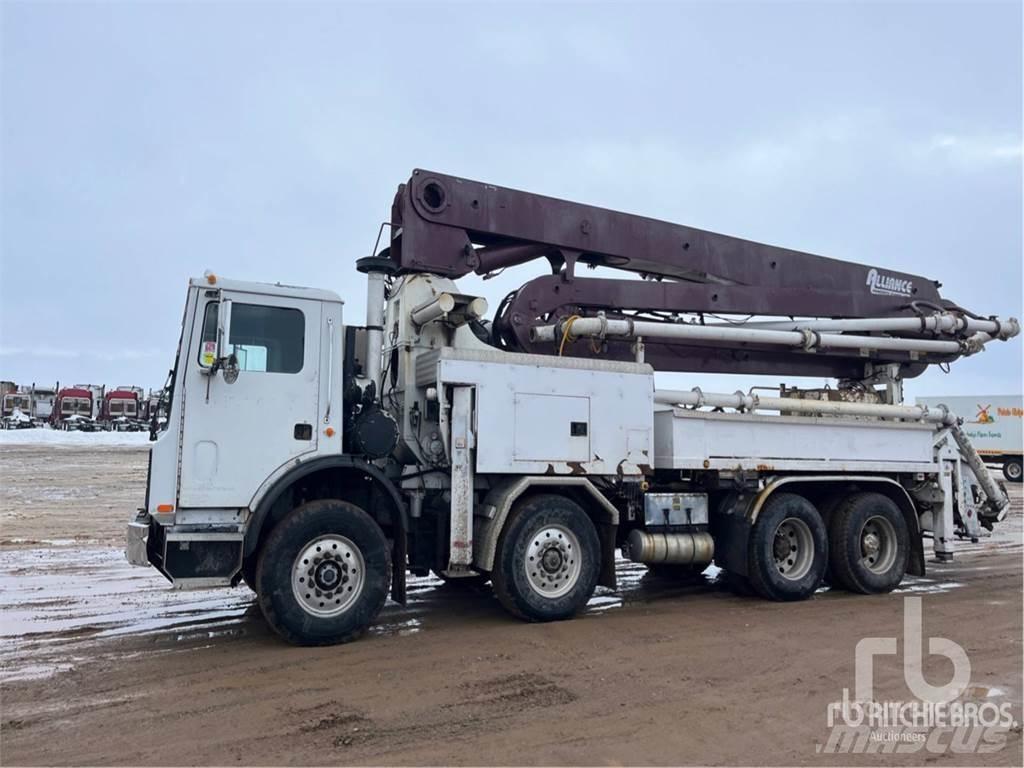 Mack MR Camiones de concreto