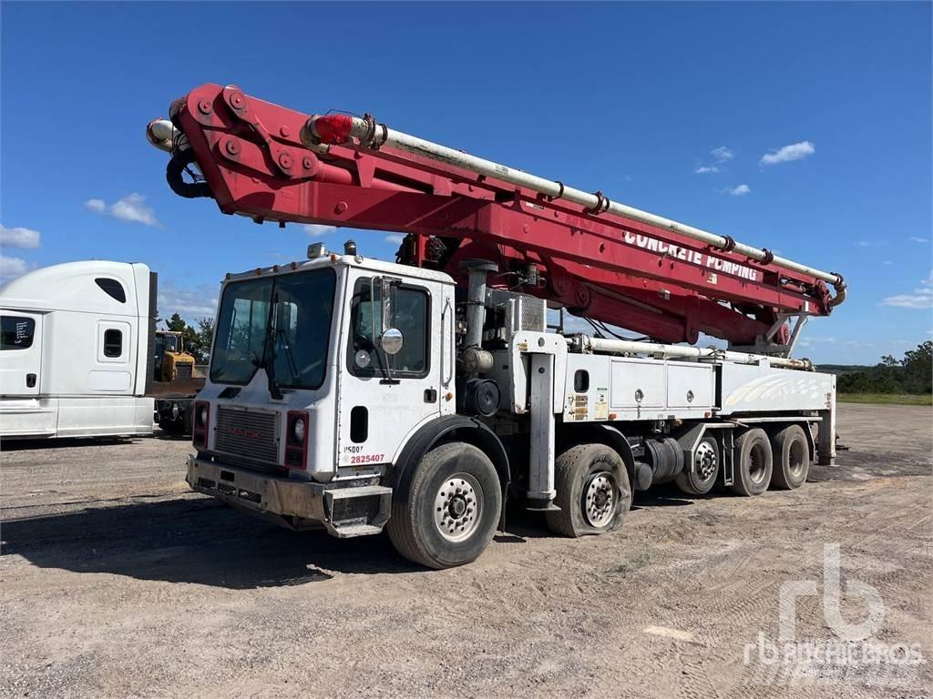 Mack MR688S Camiones de concreto