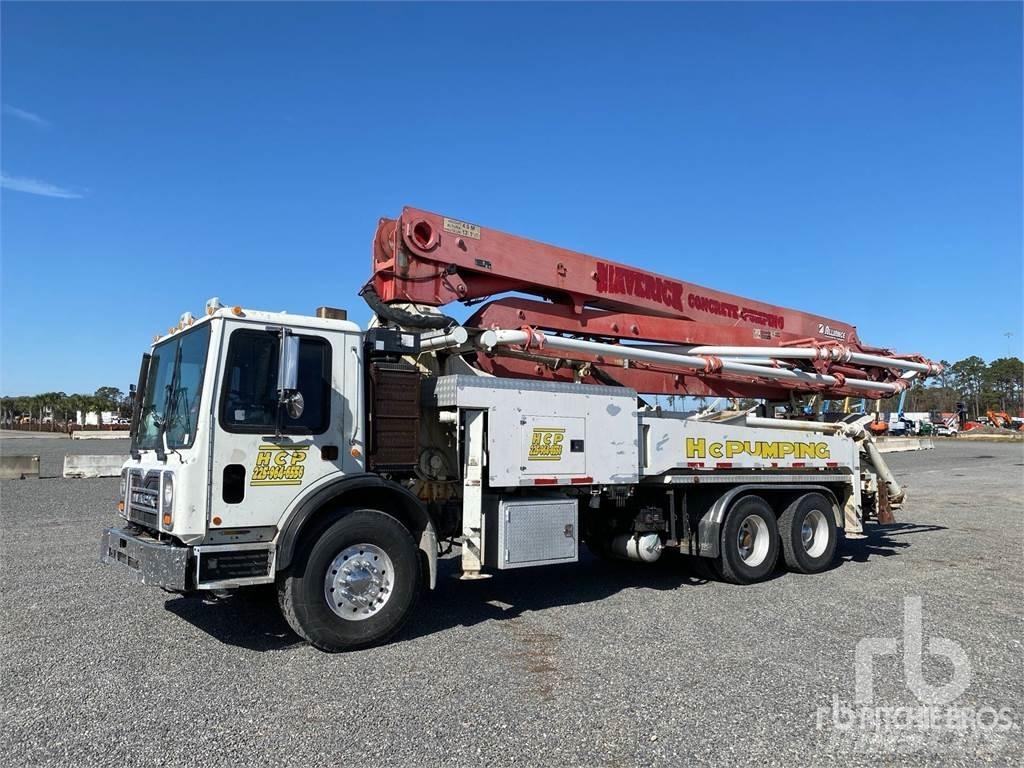 Mack MRU613 Camiones de concreto