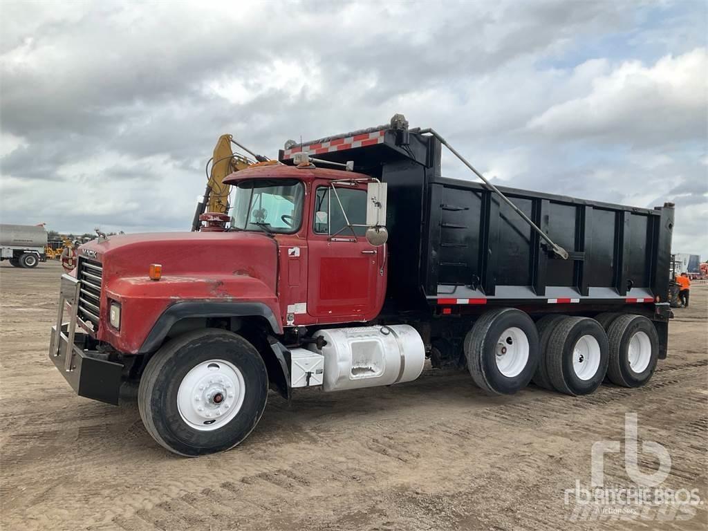 Mack RD690S Bañeras basculantes usadas