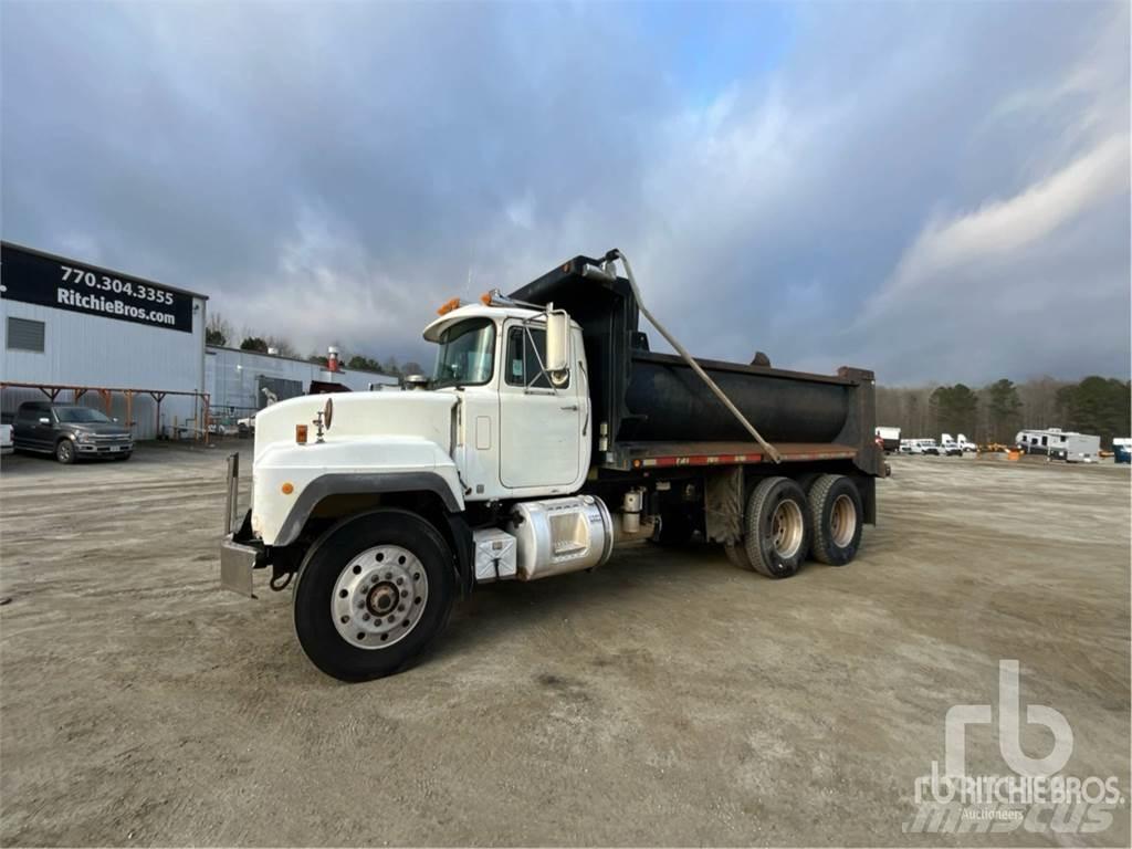 Mack RD690S Bañeras basculantes usadas