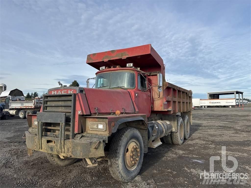 Mack RD888SX Bañeras basculantes usadas