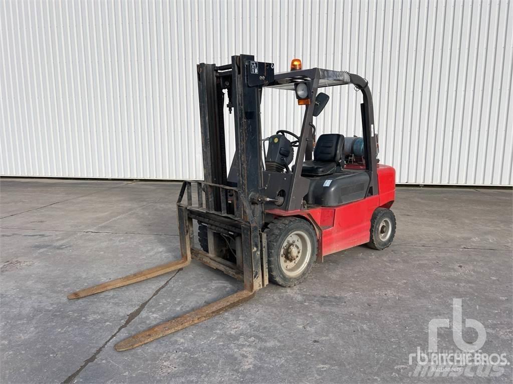 Manitou CG30P Camiones diesel