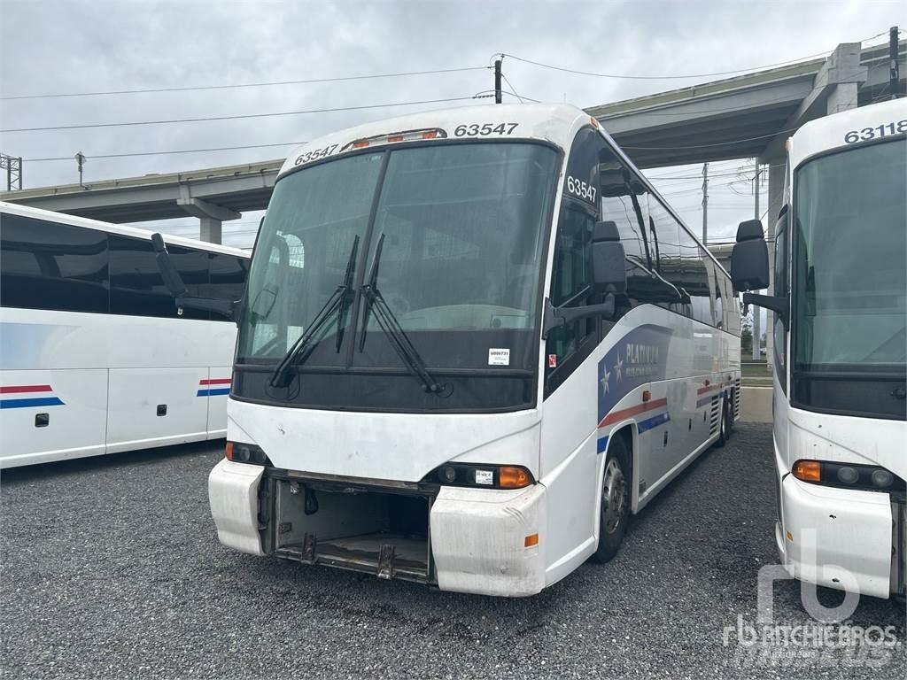 MCI J4500 Autobuses tipo pullman