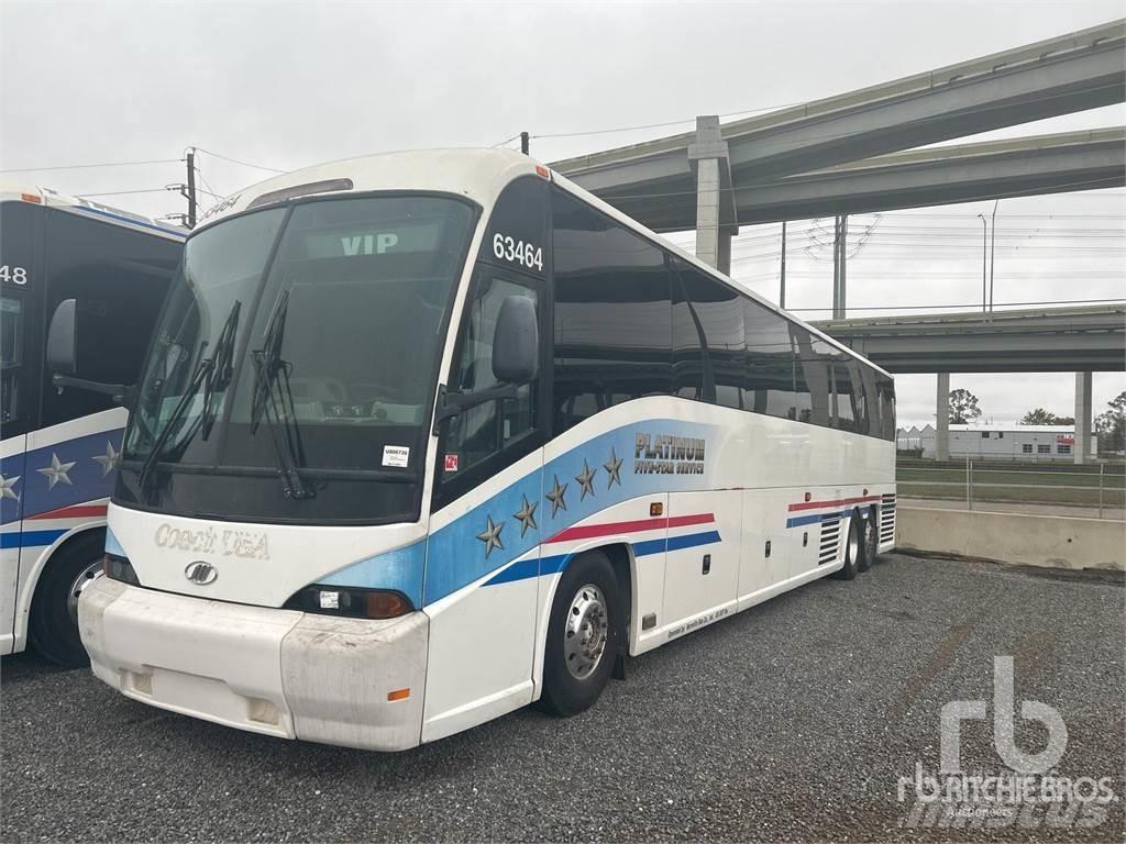 MCI J4500 Autobuses tipo pullman