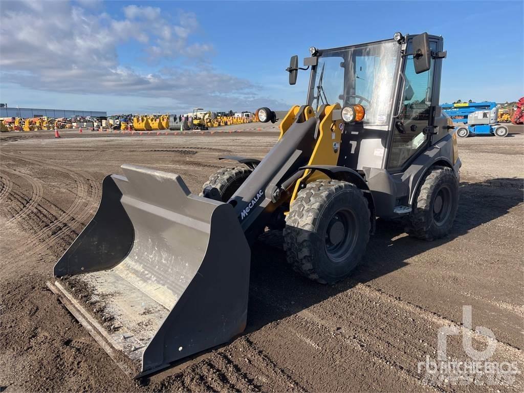 Mecalac AX1000 Cargadoras sobre ruedas