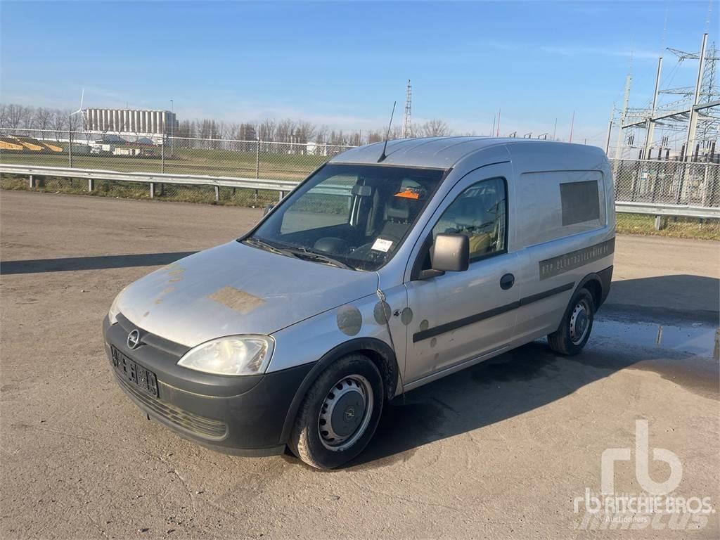 Opel COMBO Camiones con temperatura controlada