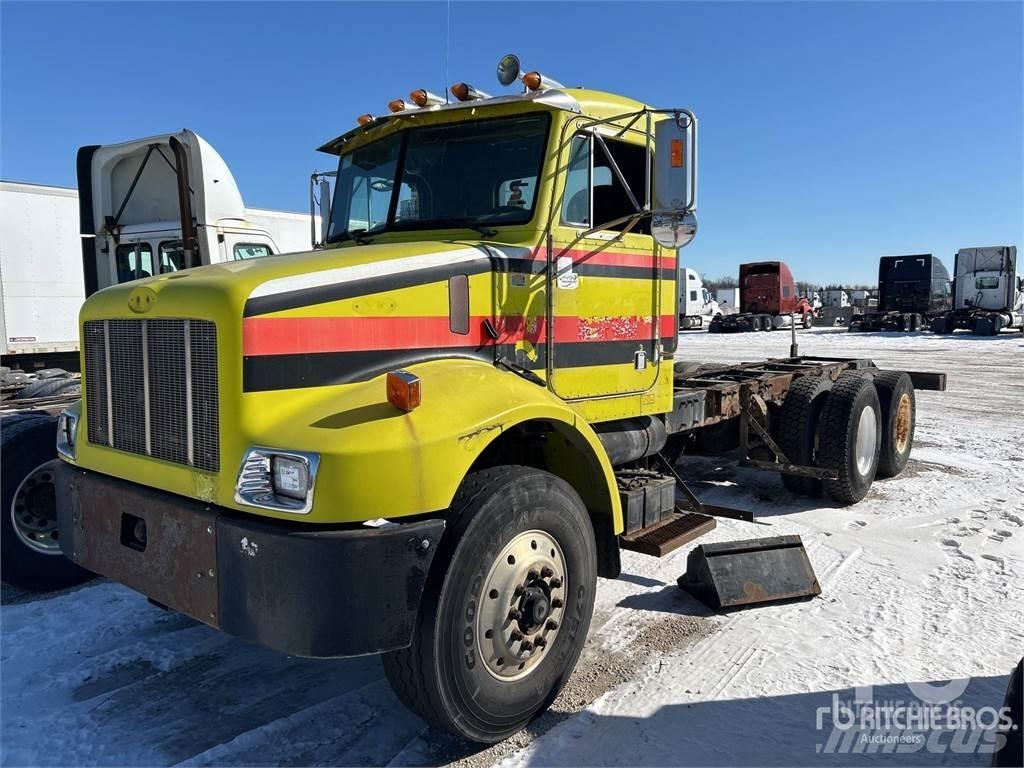 Peterbilt 330 Camiones con chasís y cabina