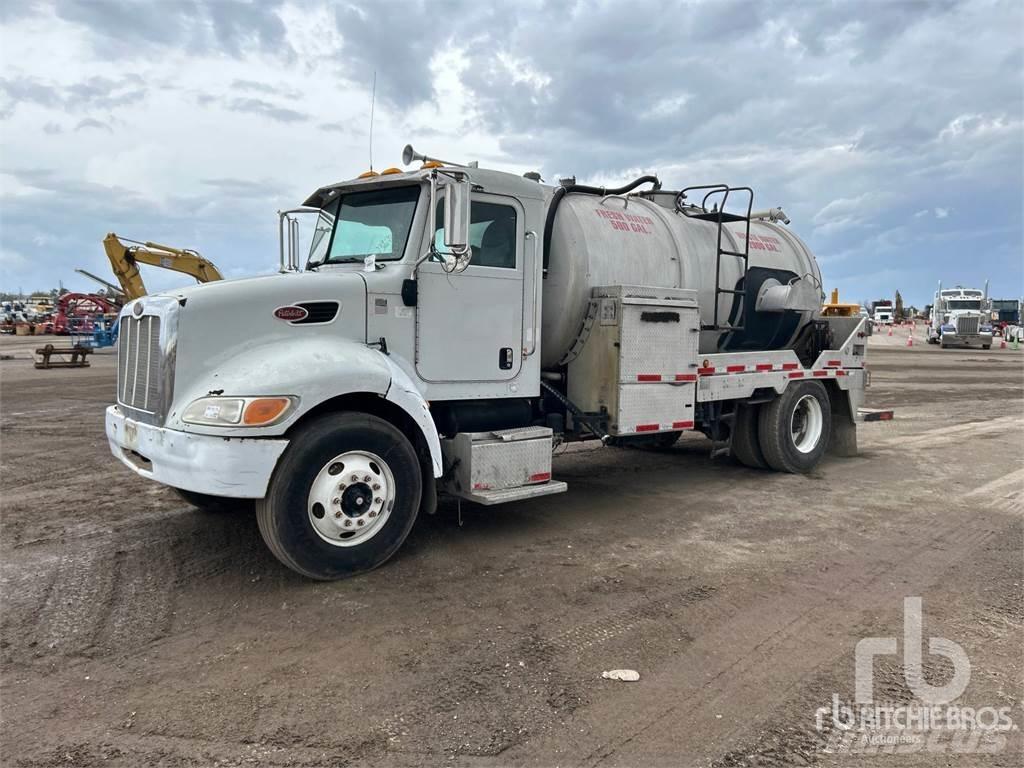 Peterbilt 335 Camiones aspiradores/combi